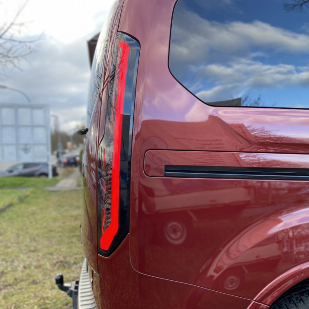 For Ford Transit Custom MK1 LED Rear Tail Lights – Smoked Lenses & Sequential Indicators | Van-X