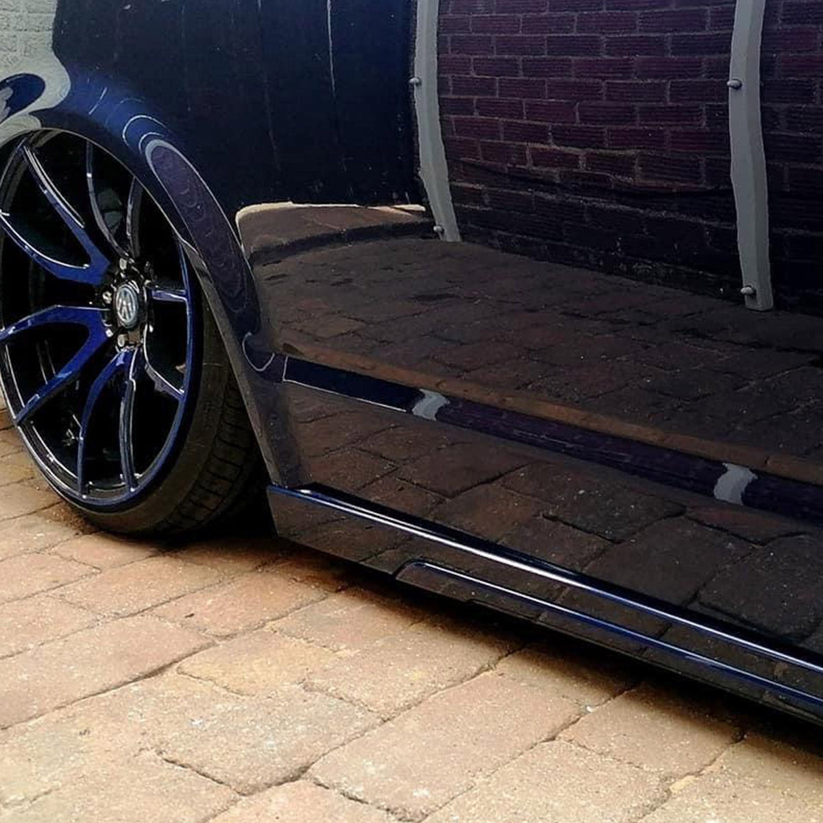 For VW T6 SWB Side Skirts Reflex Silver Plastic Painted and Ready to Fit (B-Grade)